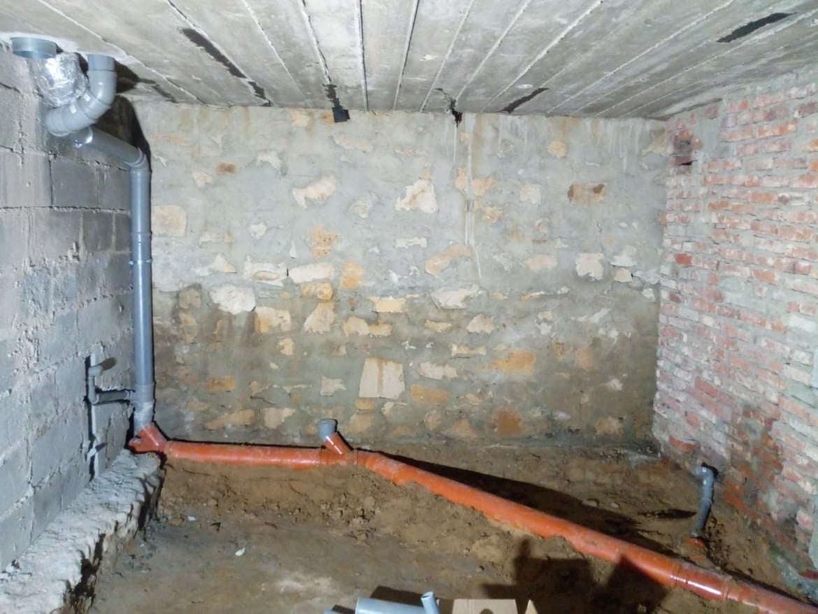 Kanalizacja w remontowanym domu w Starachowicach