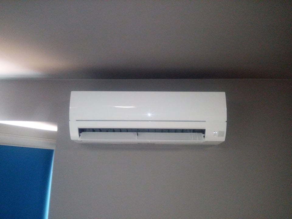 Klimatyzator Mitsubishi 2,5kw zamontowany w Starachowicach