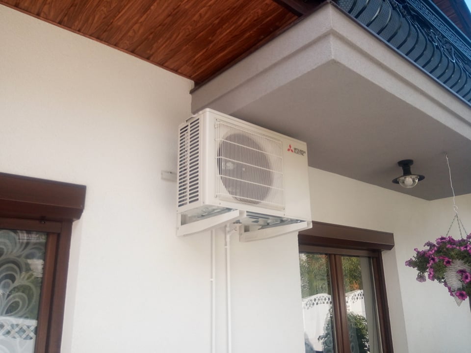 3 klimatyzatory Mitsubishi zamontowane w domu w Rzepinie.