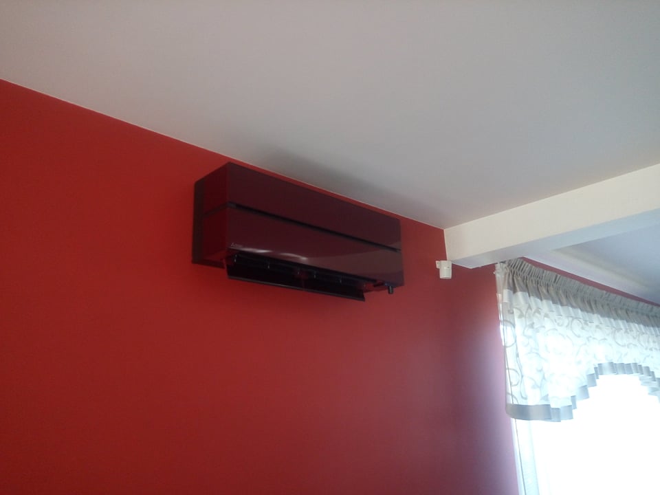 Klimatyzator Mitsubishi LN zamontowany w domu w Starachowicach.